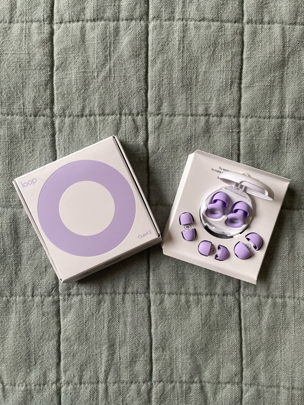 LOOP Quiet 2 earplugs in Violet - Picture 2 of 5